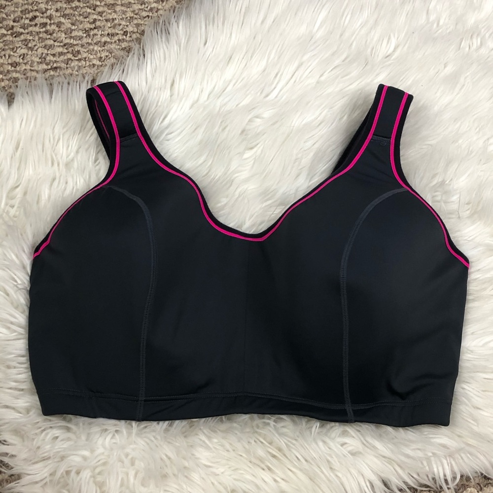 SOLD ❗️Cacique Sports Bra Size 42F Gray Pink Plus